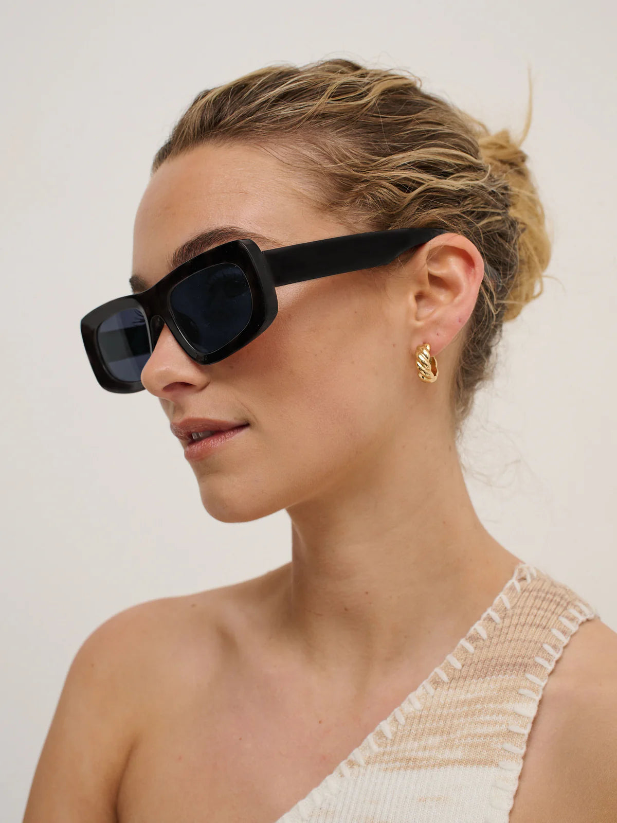 Wide Angle Sunglasses -Black