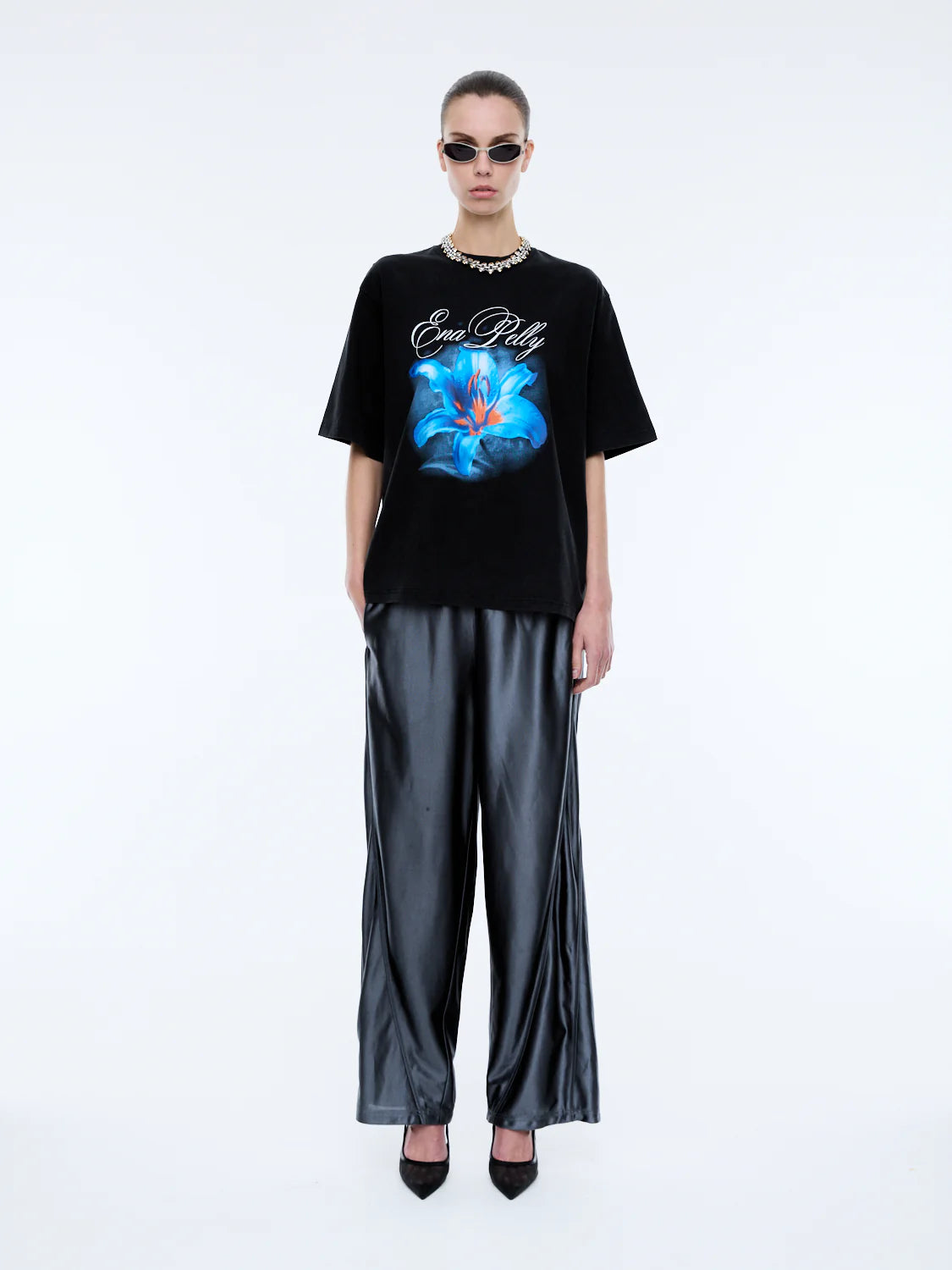 Lily Tee