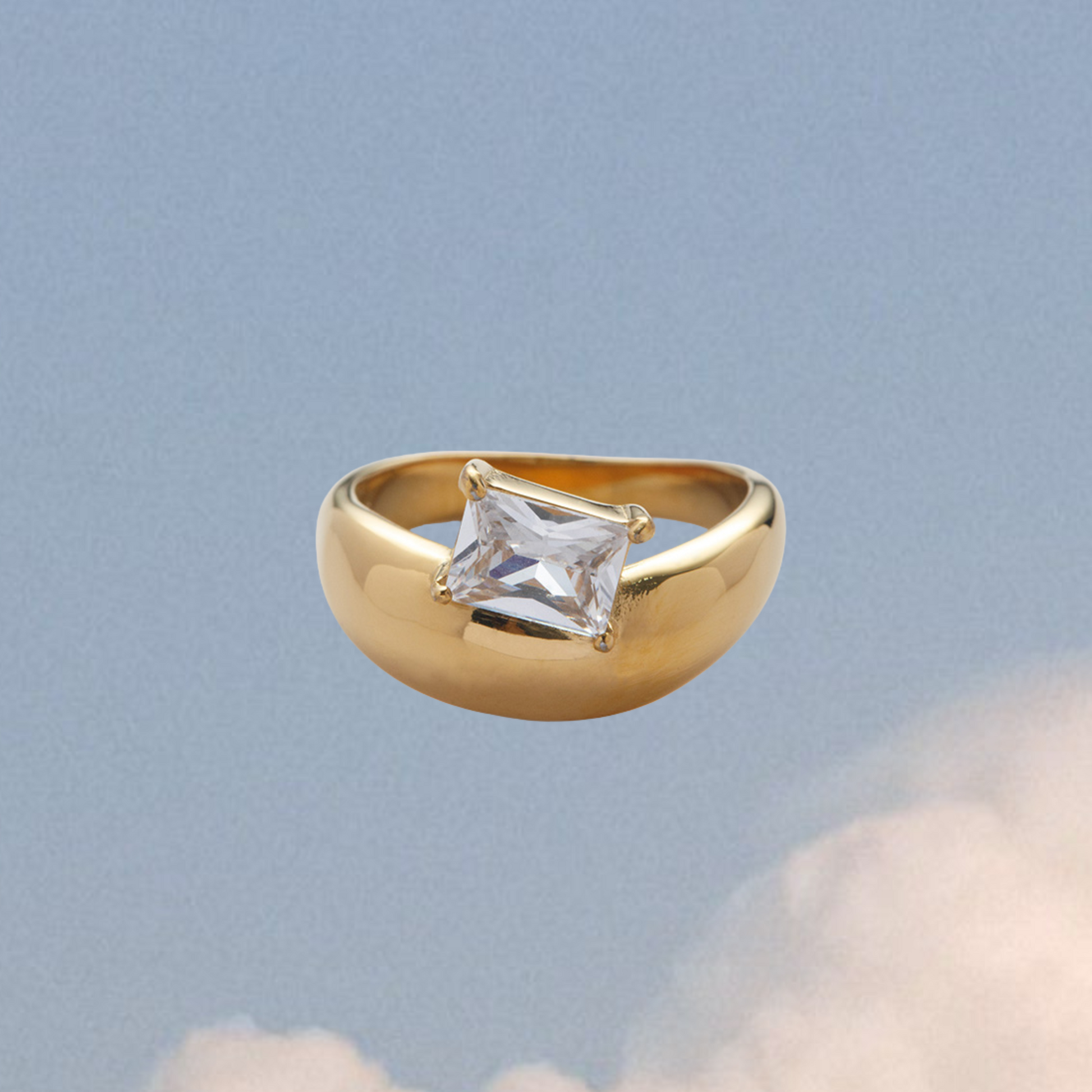 Heaven’s Vice Ring 18k Gold Plated