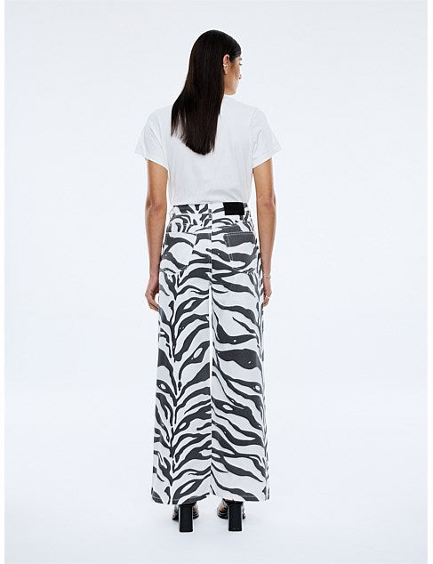 Lindy Relaxed Jean Zebra