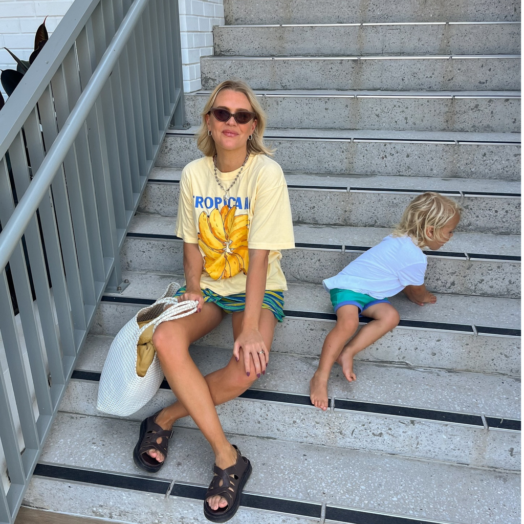 Club Tropicana -Banana Tee Long Style