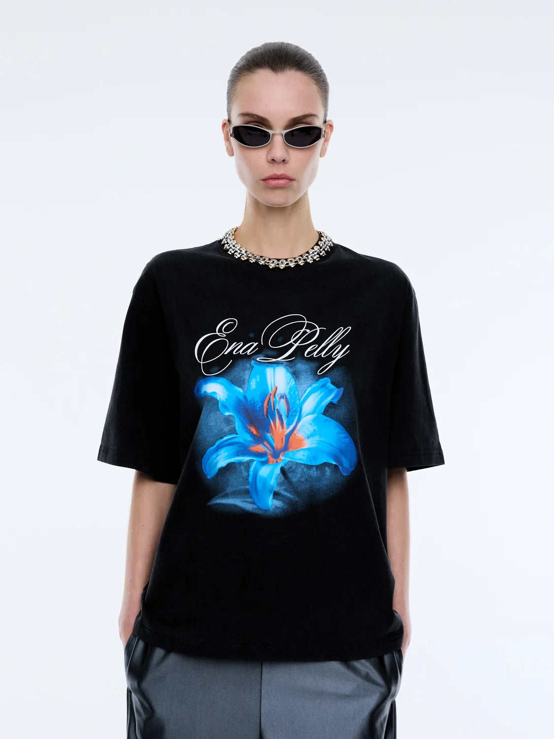 Lily Tee