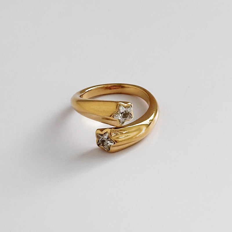 Star Zircon Stone Ring – 18K Gold Plated