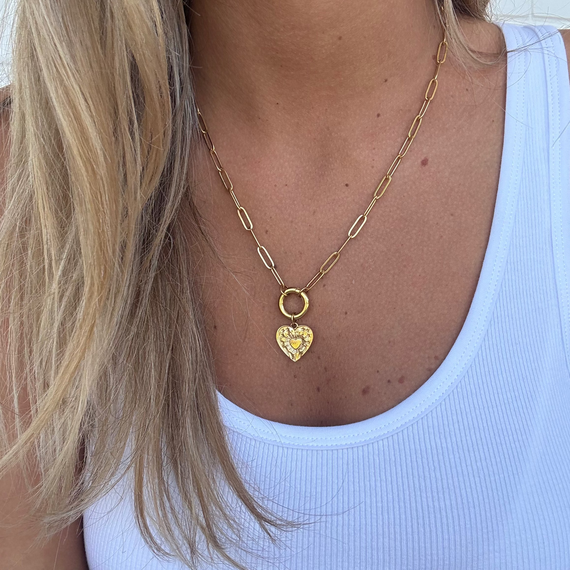 Romeo Pendant Charm Necklace – 18K Gold Plated