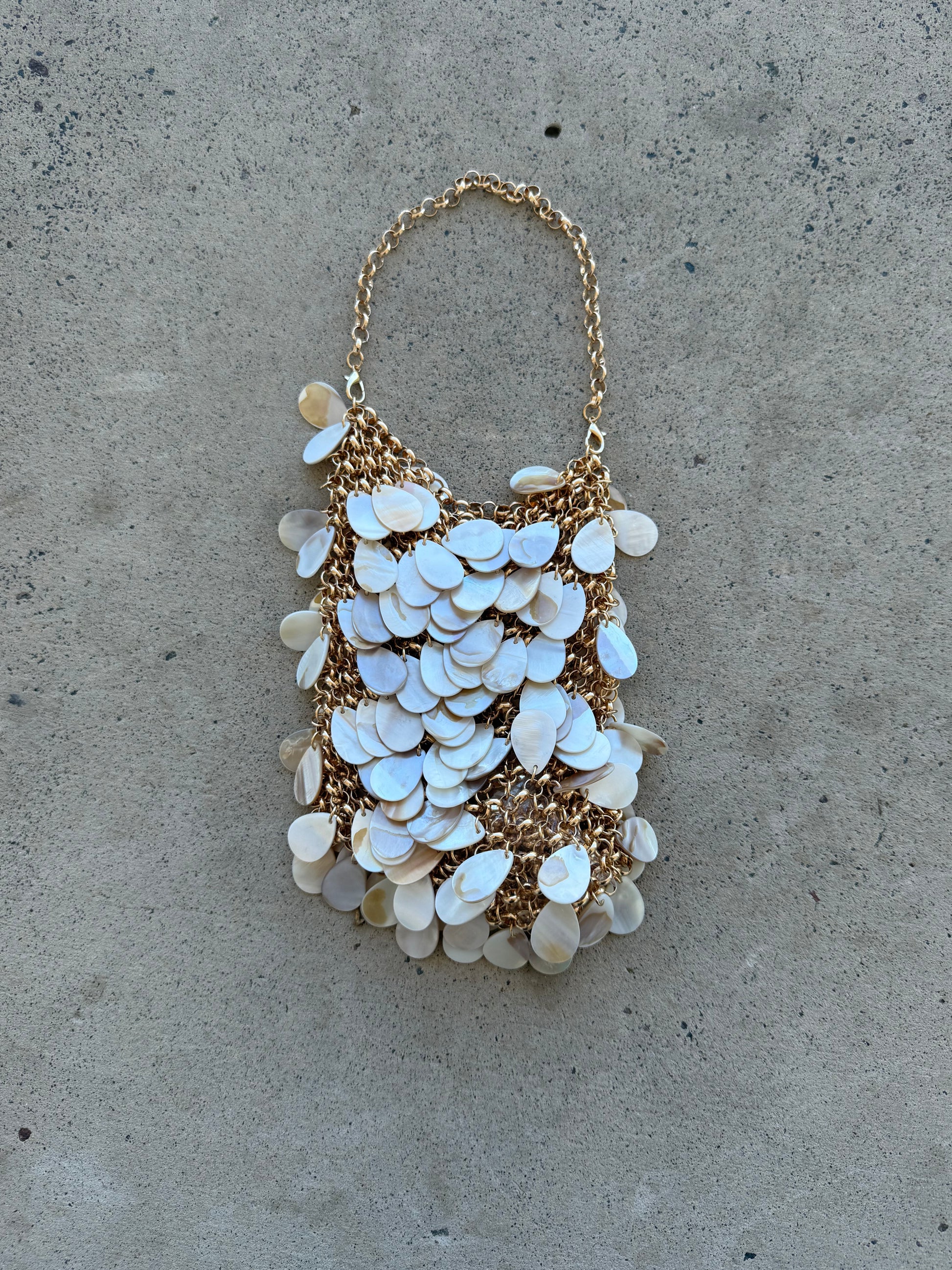 Dune Shell Disc Chain Bag