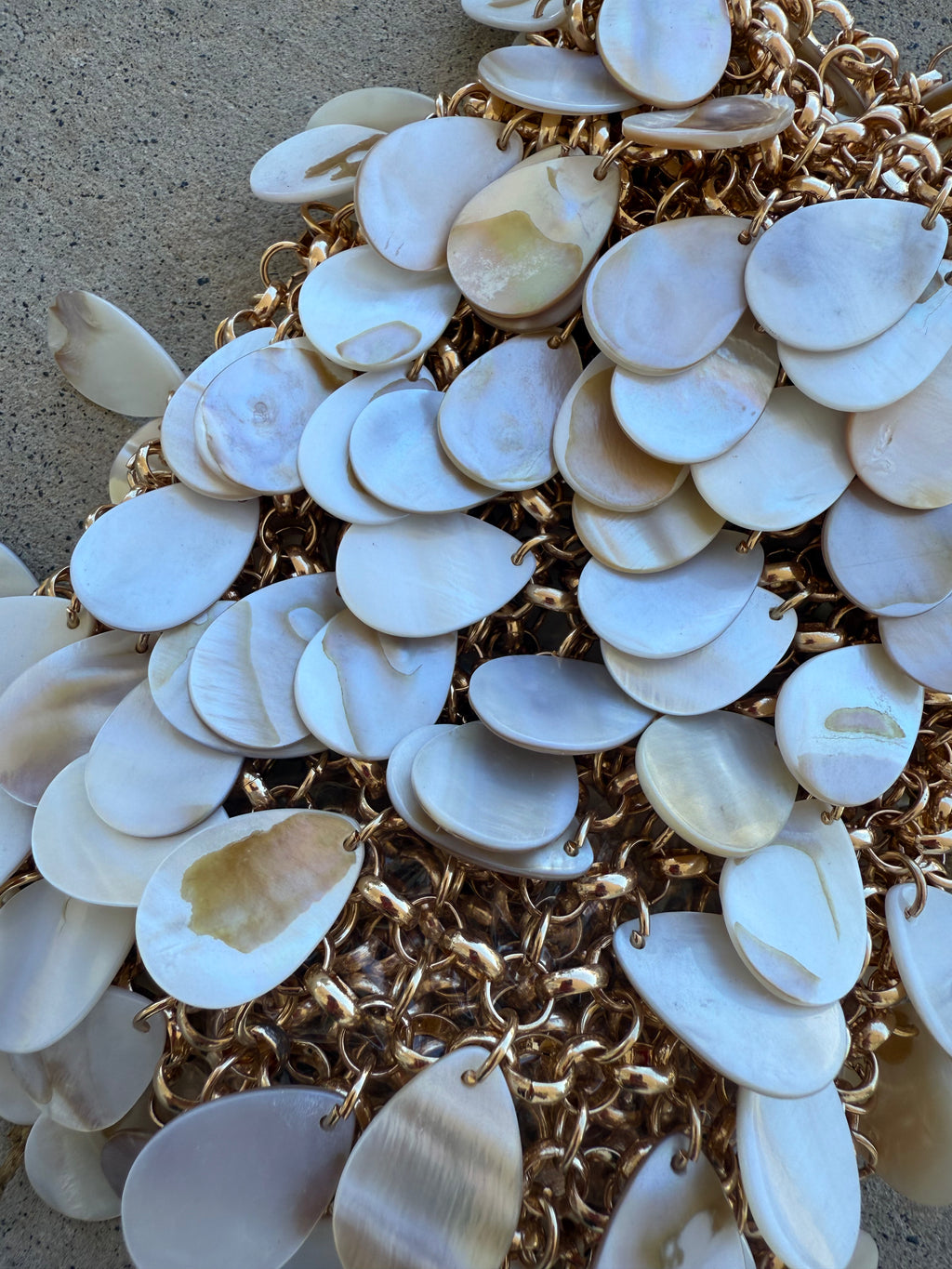 Dune Shell Disc Chain Bag