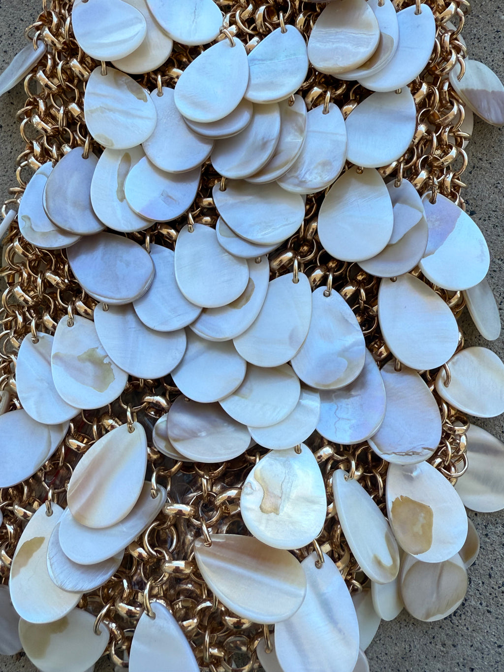 Dune Shell Disc Chain Bag