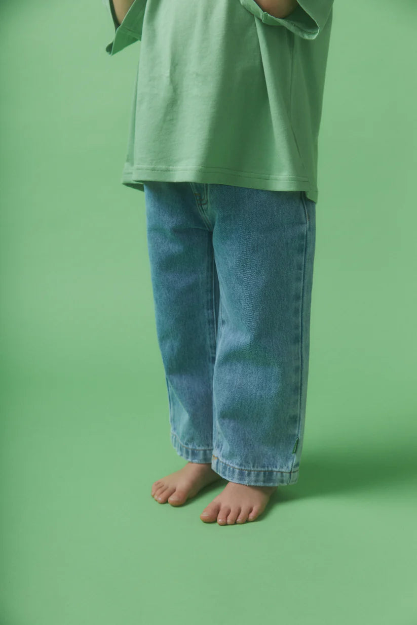Run With It Jean - Mid Wash