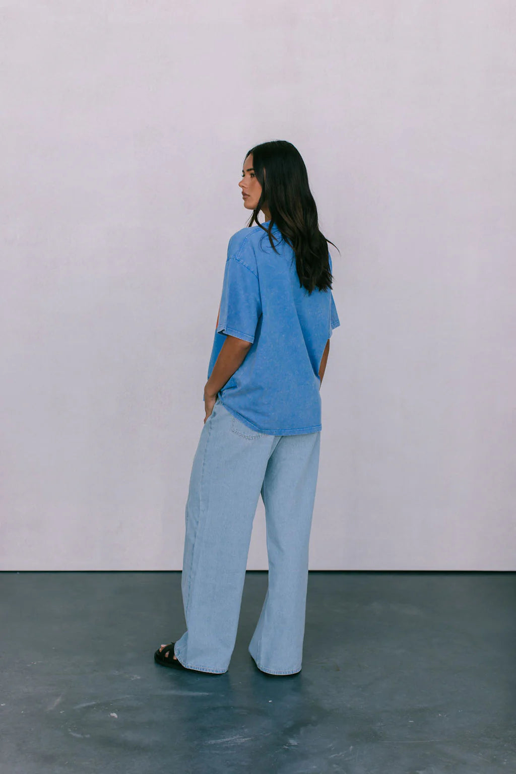 Fleur Tee Blue Acid Wash