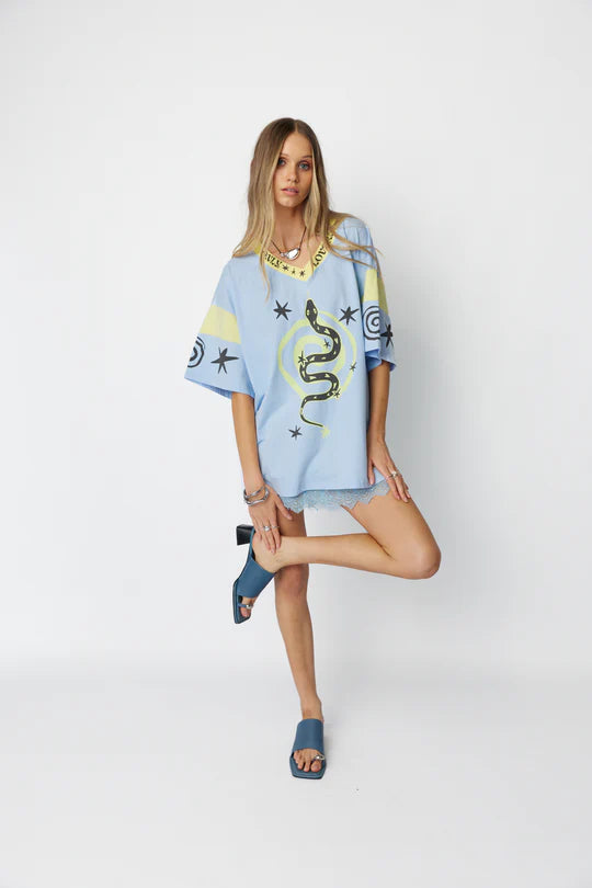 Serpent Oversize Tee ~ Sky