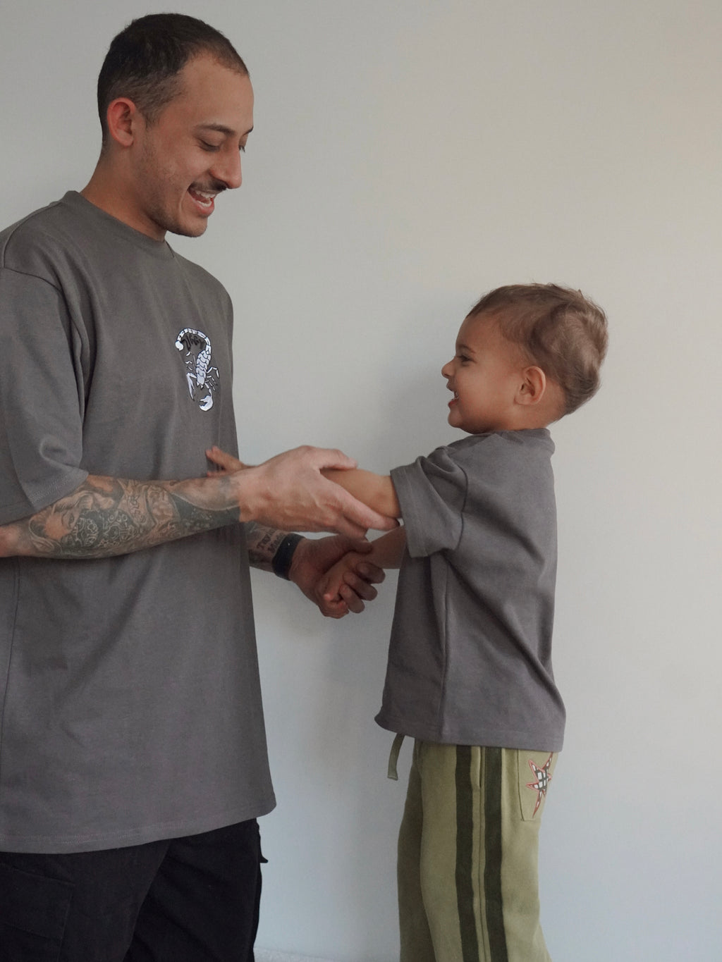 TEE | CHARCOAL (KIDS)