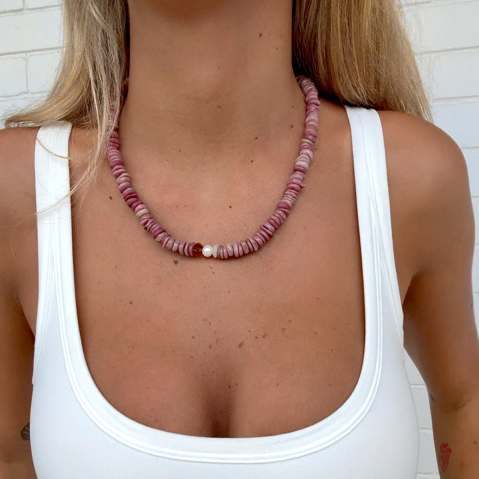 The Rosa Necklace with freshwater pearl